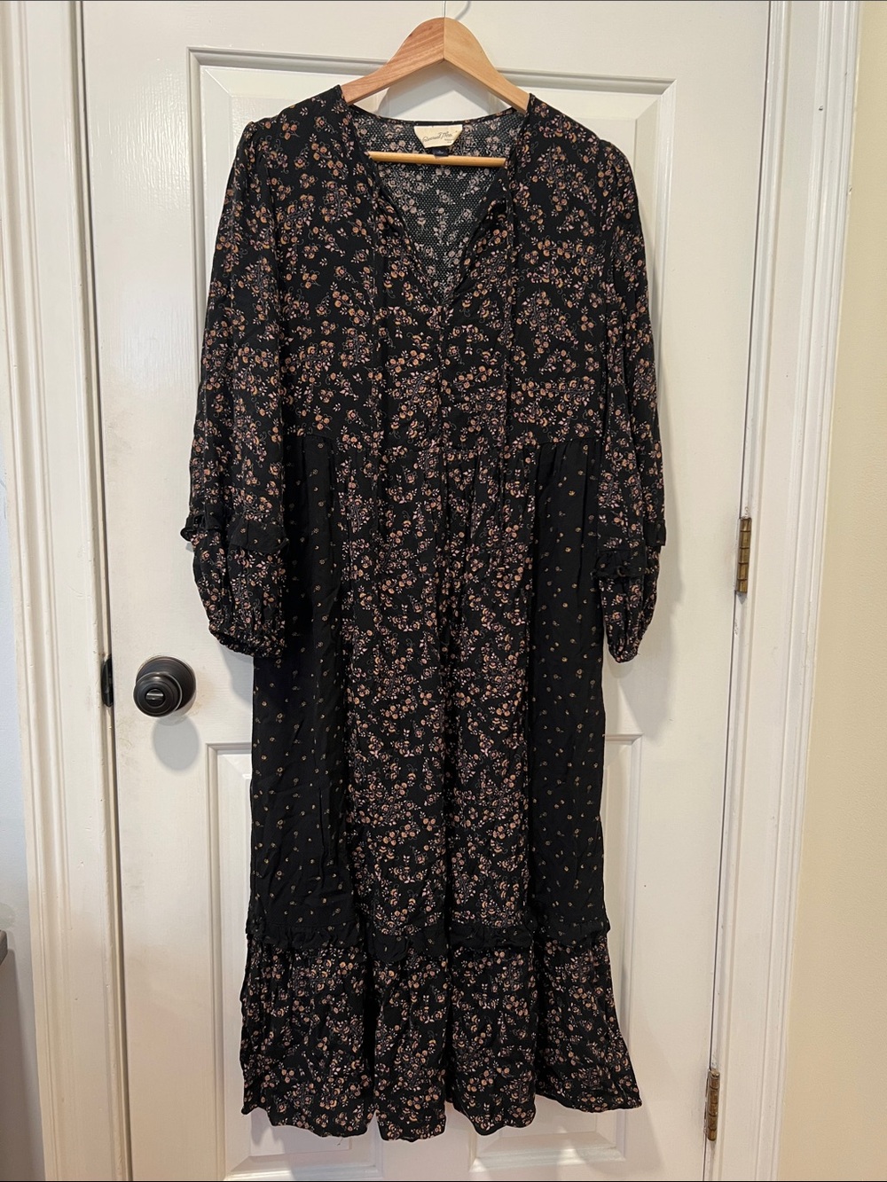 Universal Thread Black Floral Boho Cottagecore Flowy Maxi Dress
